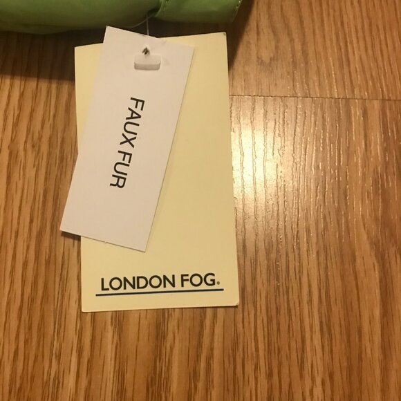 London Fog Coat Green Girls Puffer Winter w/ Scarf Lg 14-16 Removable Hood New - Picture 8 of 10